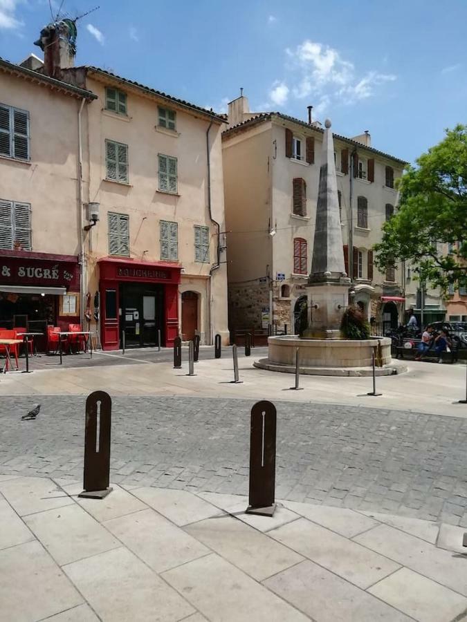 Charmant T2 Dans Le Vieux Centre De La Valette Du Var La Valette-du-Var Exterior foto